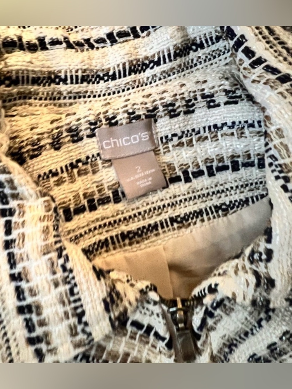 Chico’s sophisticated, tweed jacket size 2 large - Picture 8 of 9